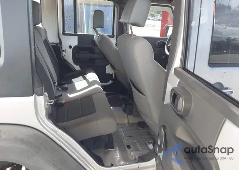 2010 Jeep Wrangler Unlimited Sport из США, поврежденный, VIN 1J4BA3H12AL125466